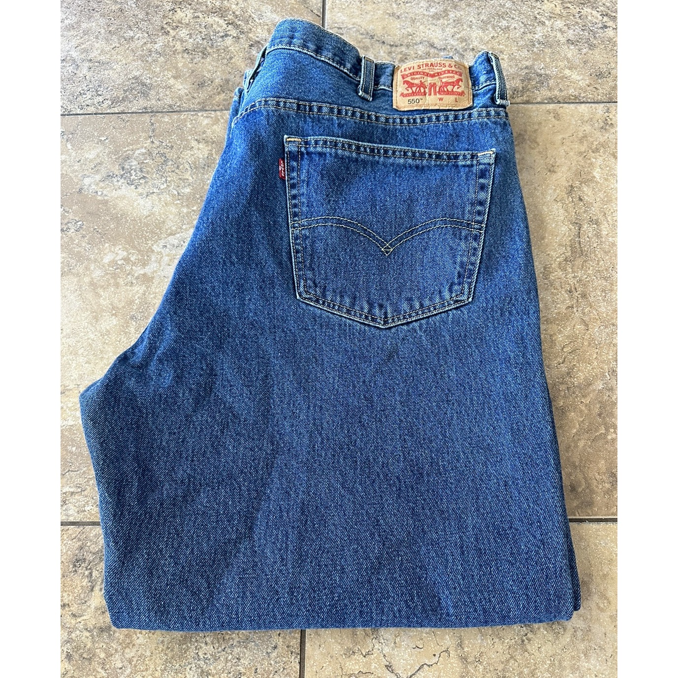 Levis 550 Jeans Mens Size 46x30 Blue Denim Flat Front Straight Jeans Fit 44x31